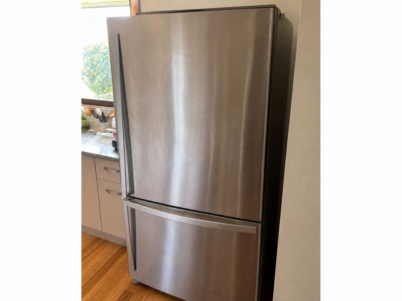 Fisher & Paykel fridge 442L
