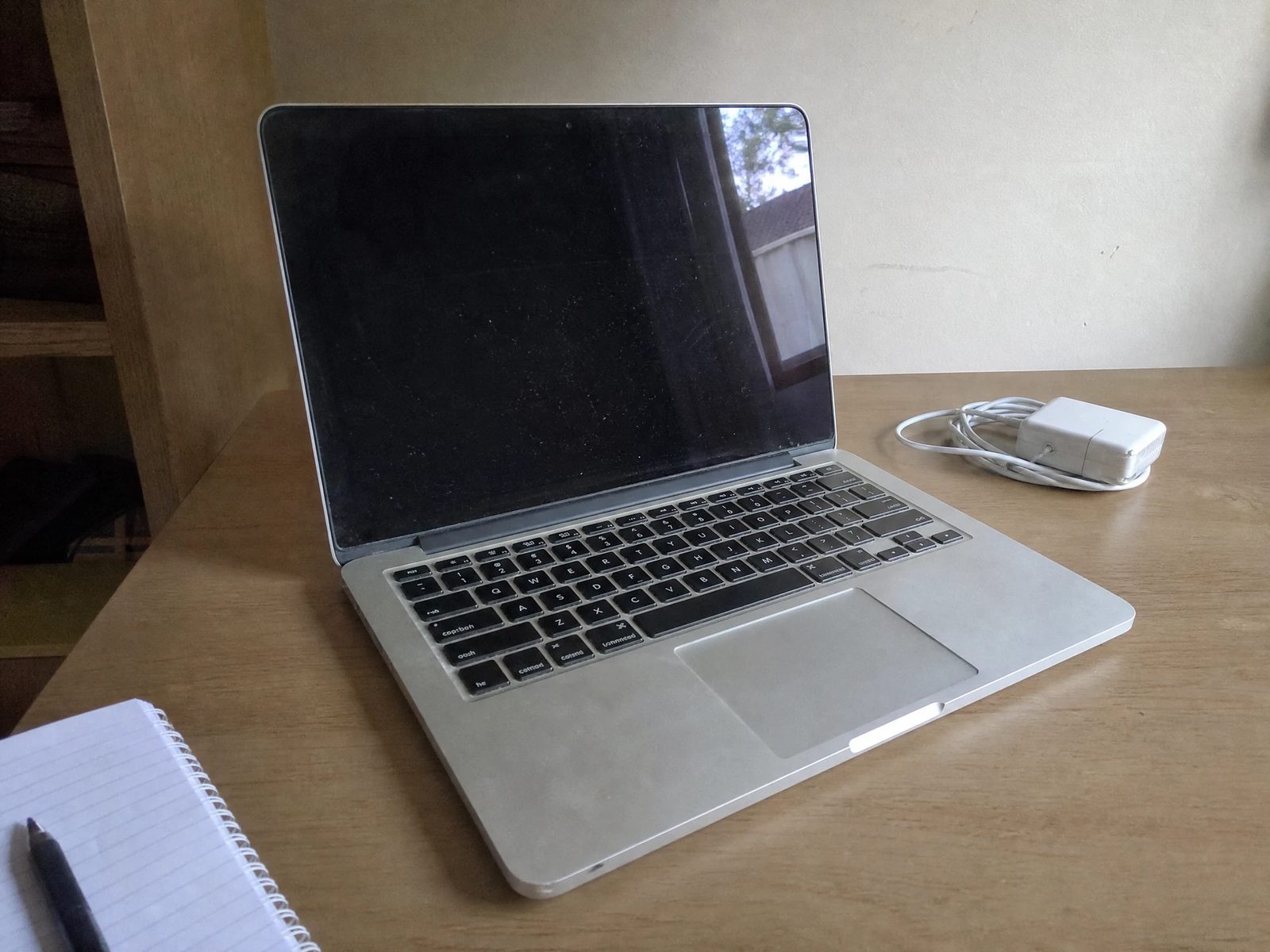 MacBook Air M2 13-inch