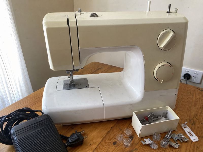 Sewing machine, Brother