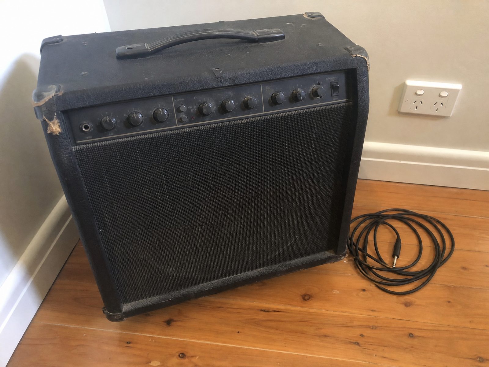 Guitar amplifier 30W
